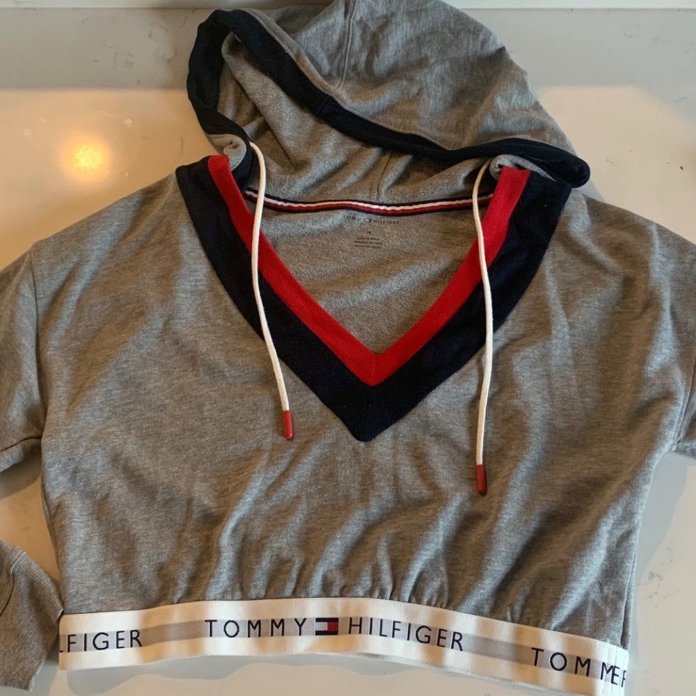 Tommy Hilfiger Cropped Hoodie